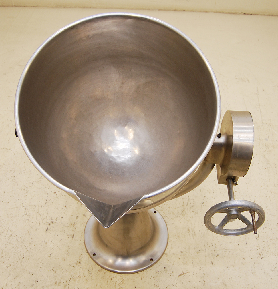 Used Groen STEAM JACKETED KETTLE, lab kettle, 20 gallon, 45psi, tilt, stainless steel, in-stock, Alard item Y0488