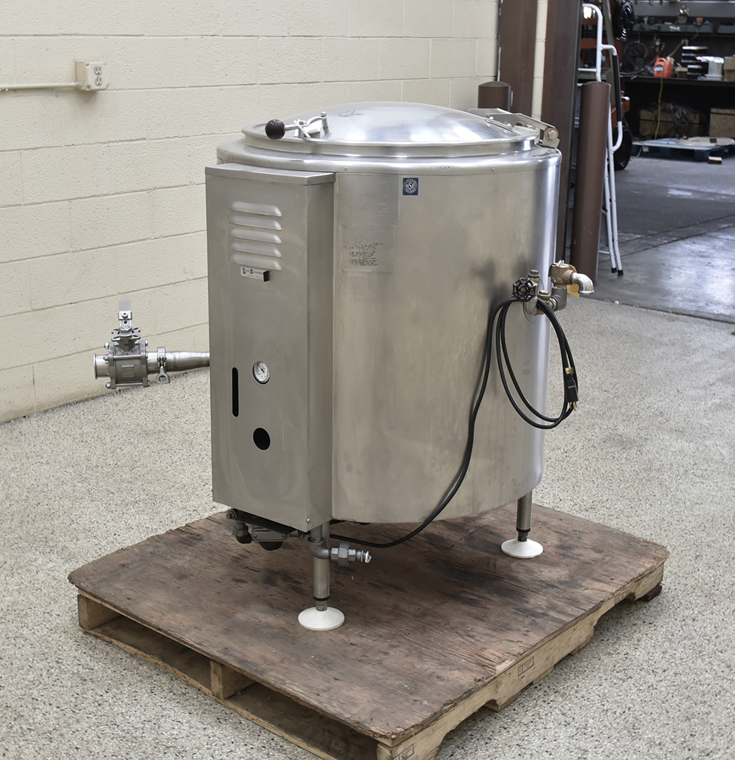 Used 40 gallon SELF-CONTAINED KETTLE, gas-fired, food grade, stainless steel, front bottom outlet with valve, Alard item Y5273
