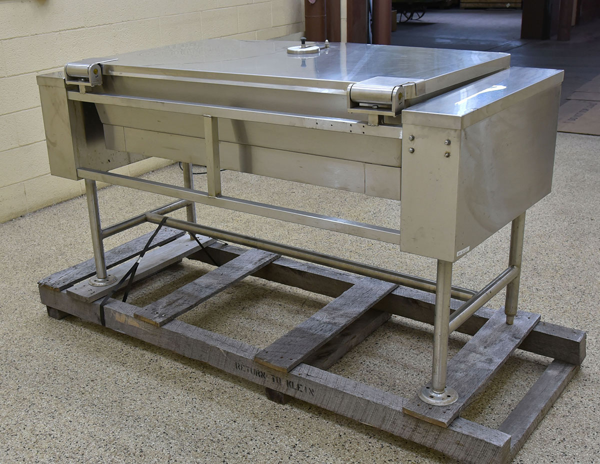 Used ELECTRIC BRAISING PAN, 40 gallon, tilt, in stock, excellent condition, Alard item Y5436