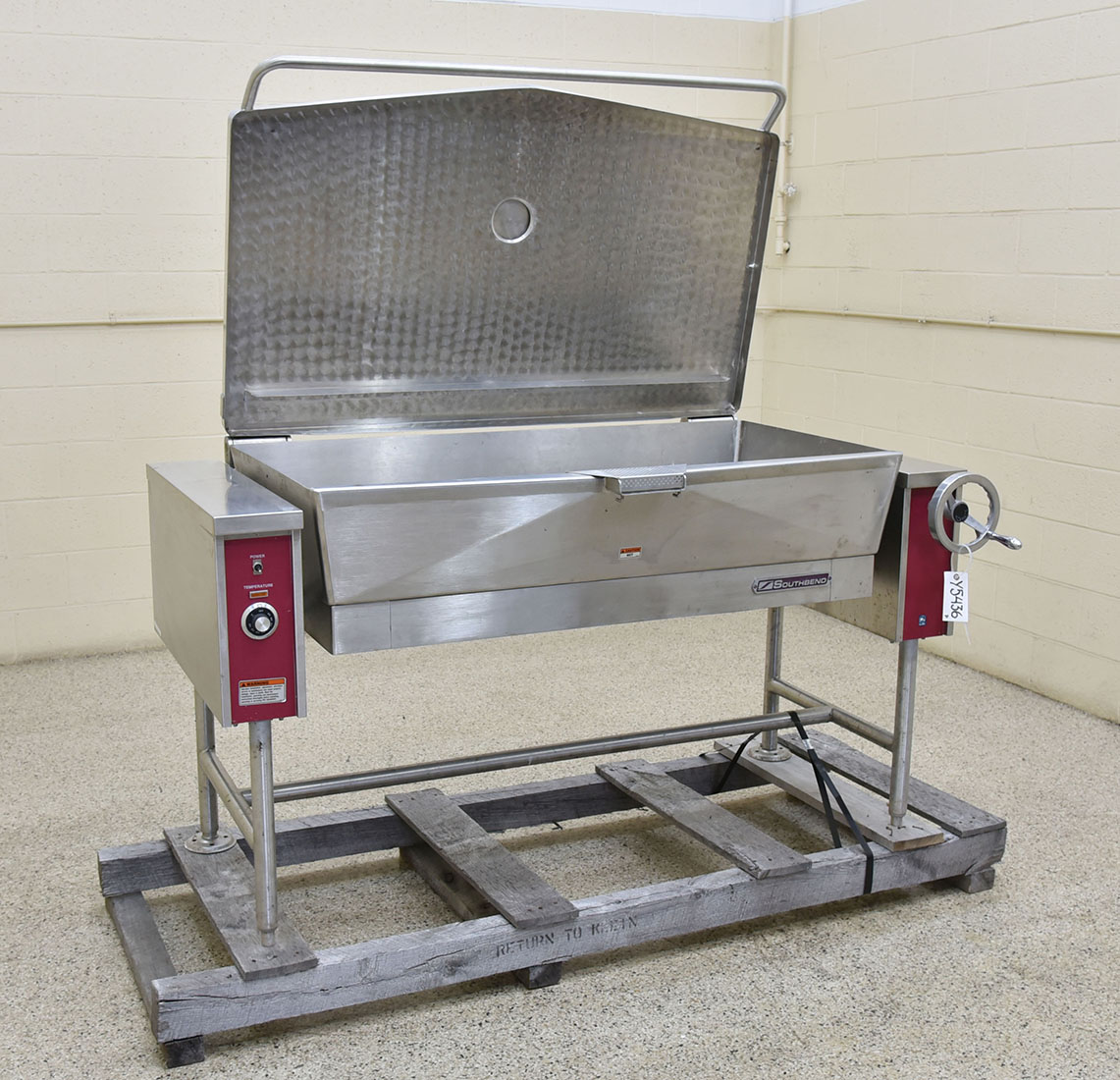 Used BRAISING PAN, 40 gallon, tilt skillet, electric,in stock, excellent condition, Alard item Y5436