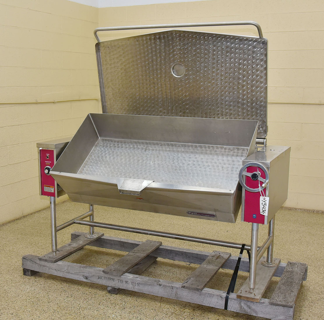 Used Southbend model BECT-40 ELECTRIC BRAISING PAN , tilt skillet, in stock, Alard Equipment Corp item Y5436