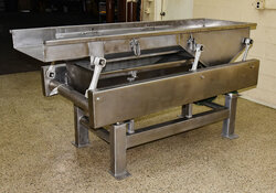  y4865l-vibratory-dewatering-food-feed-conveyor.jpg