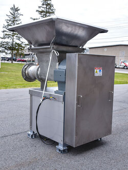 y6171i-weiler-1109b-meat-grinder-in-stock.jpg