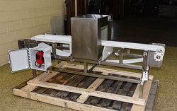 y6202p-refurbished-fortress-stealth-metal-detector.jpg