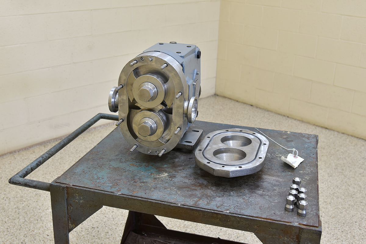 Used 2.5 inch Waukesha POSITIVE DISPLACEMENT PUMP, USDA 3A dairy sanitary, in-stock, Alard item Y4951